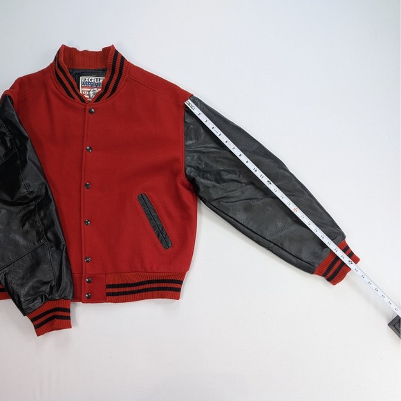 Vintage Varsity Jacket Wool & Leather Sleeves Made in USA - Picture 5 of 13
